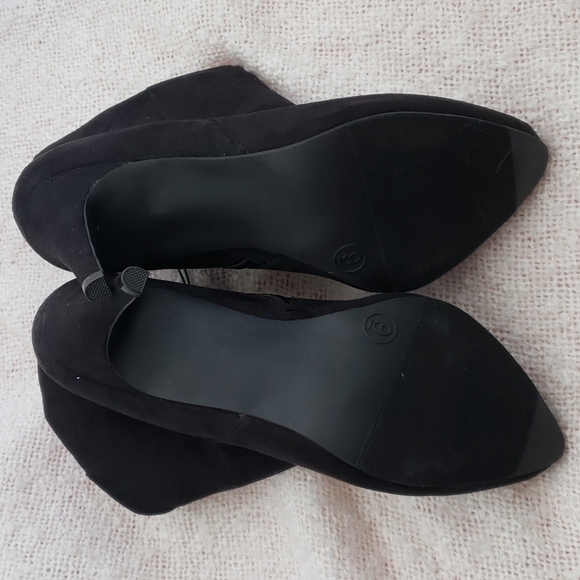 Mossimo black vegan suede pointed ankle boots with stilleto heels, size 9 - Picture 4 of 4
